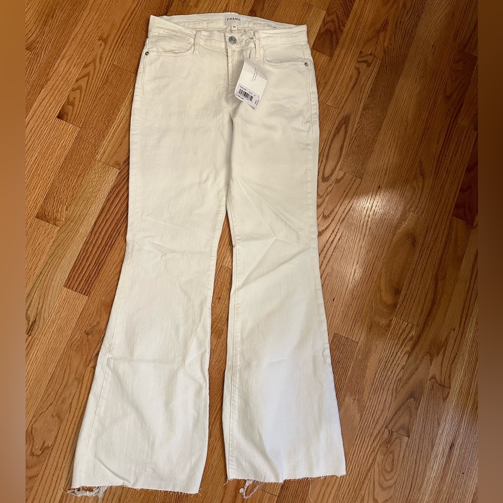 Frame white le easy glare jeans. Equal to Mother jeans
